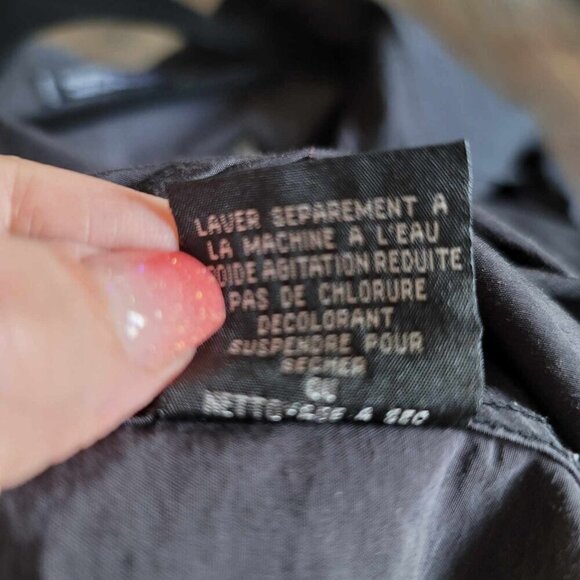 Alfred Sung NWOT Men's black button up top with one front pocket. - Picture 5 of 5